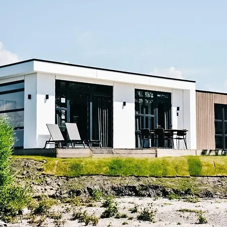 Casa vacanze Ferienhaus Fuer 4 Personen Ca 55 Qm In Maurik, Gelderland *