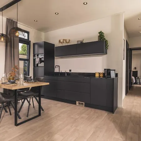 Casa vacanze Ferienhaus Fuer 4 Personen Ca 55 Qm In Maurik, Gelderland *